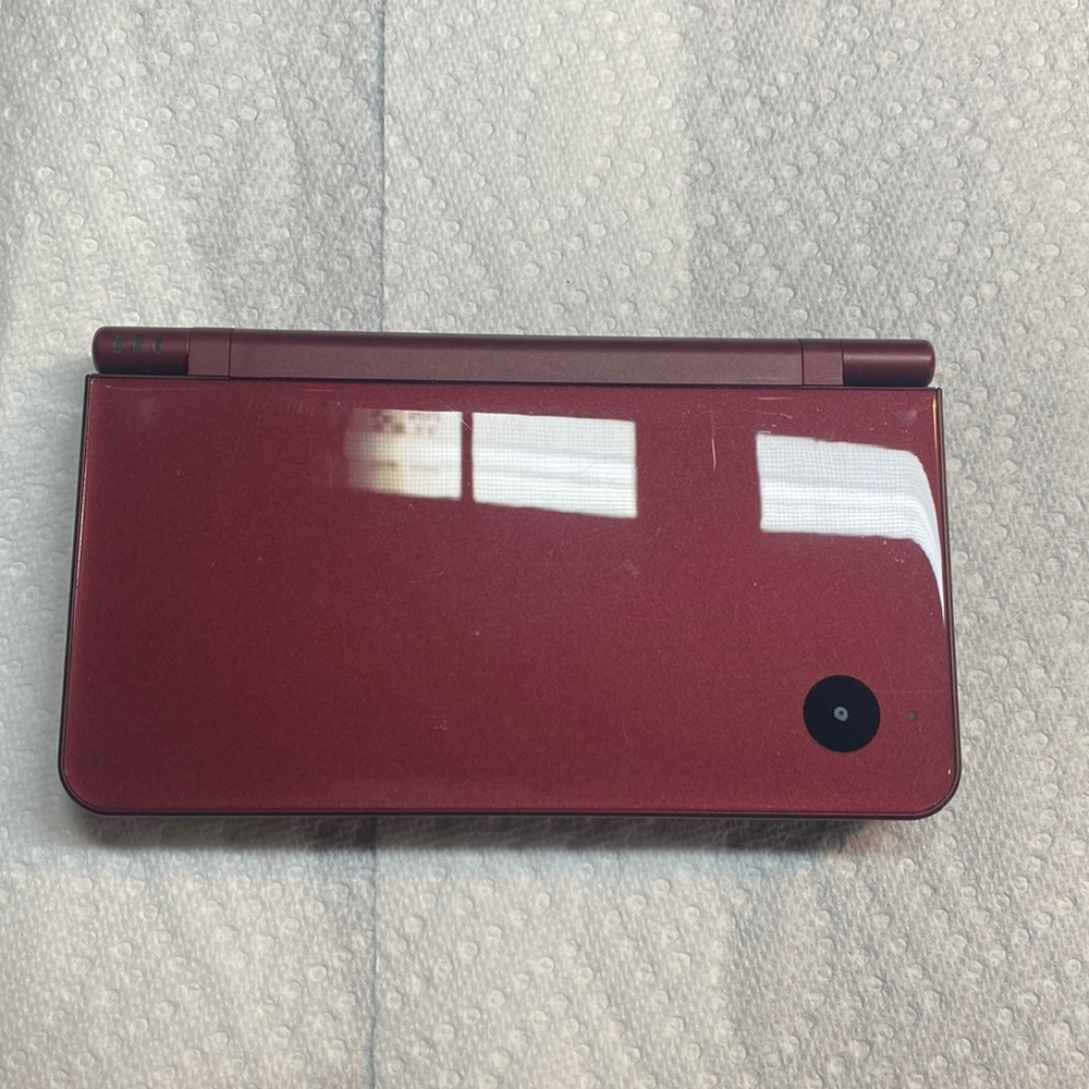 Nintendo DS i XL Burgandy